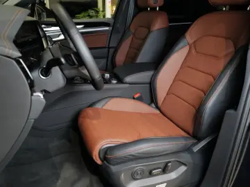 Touareg 3.0TDI R-Line AHK Allradlenkung Luft Kam