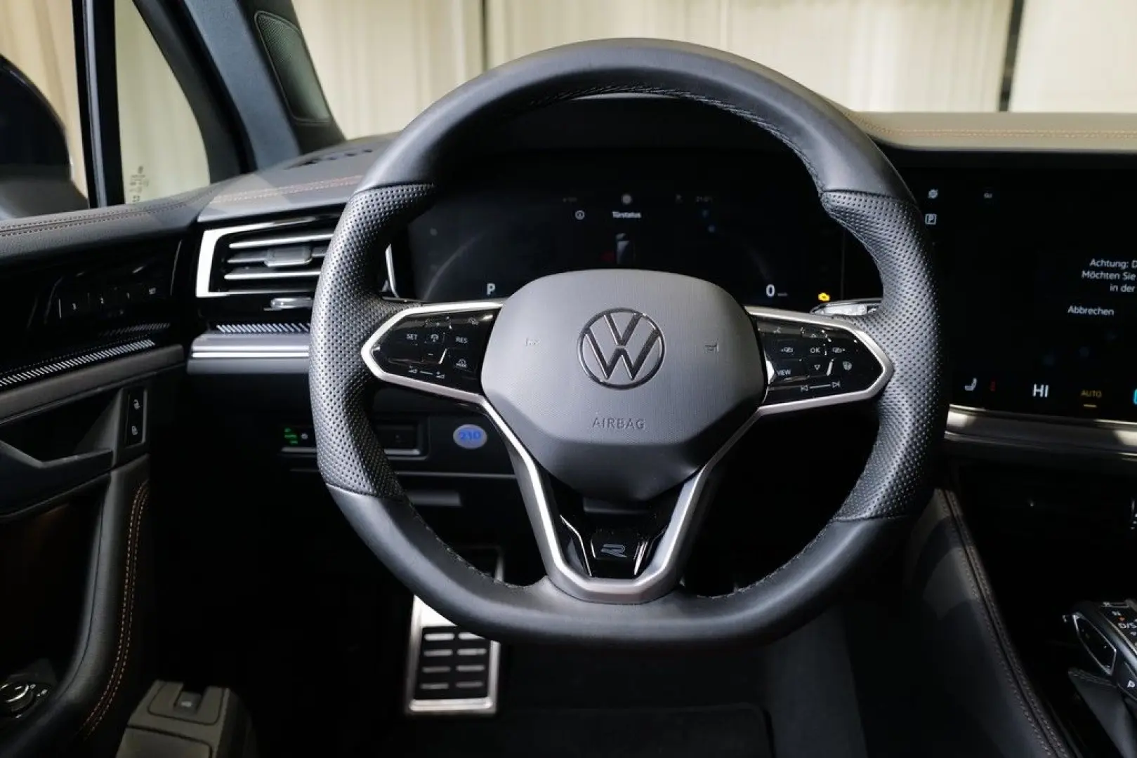 Touareg 3.0TDI R-Line AHK Allradlenkung Luft Kam