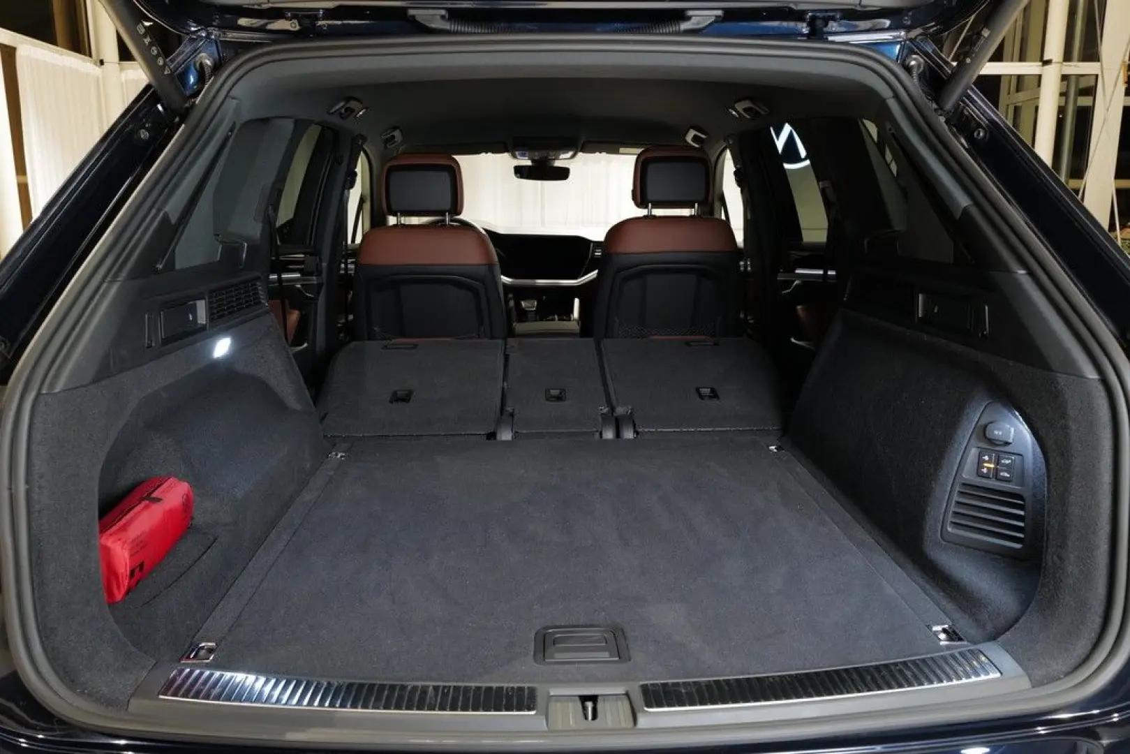 Touareg 3.0TDI R-Line AHK Allradlenkung Luft Kam