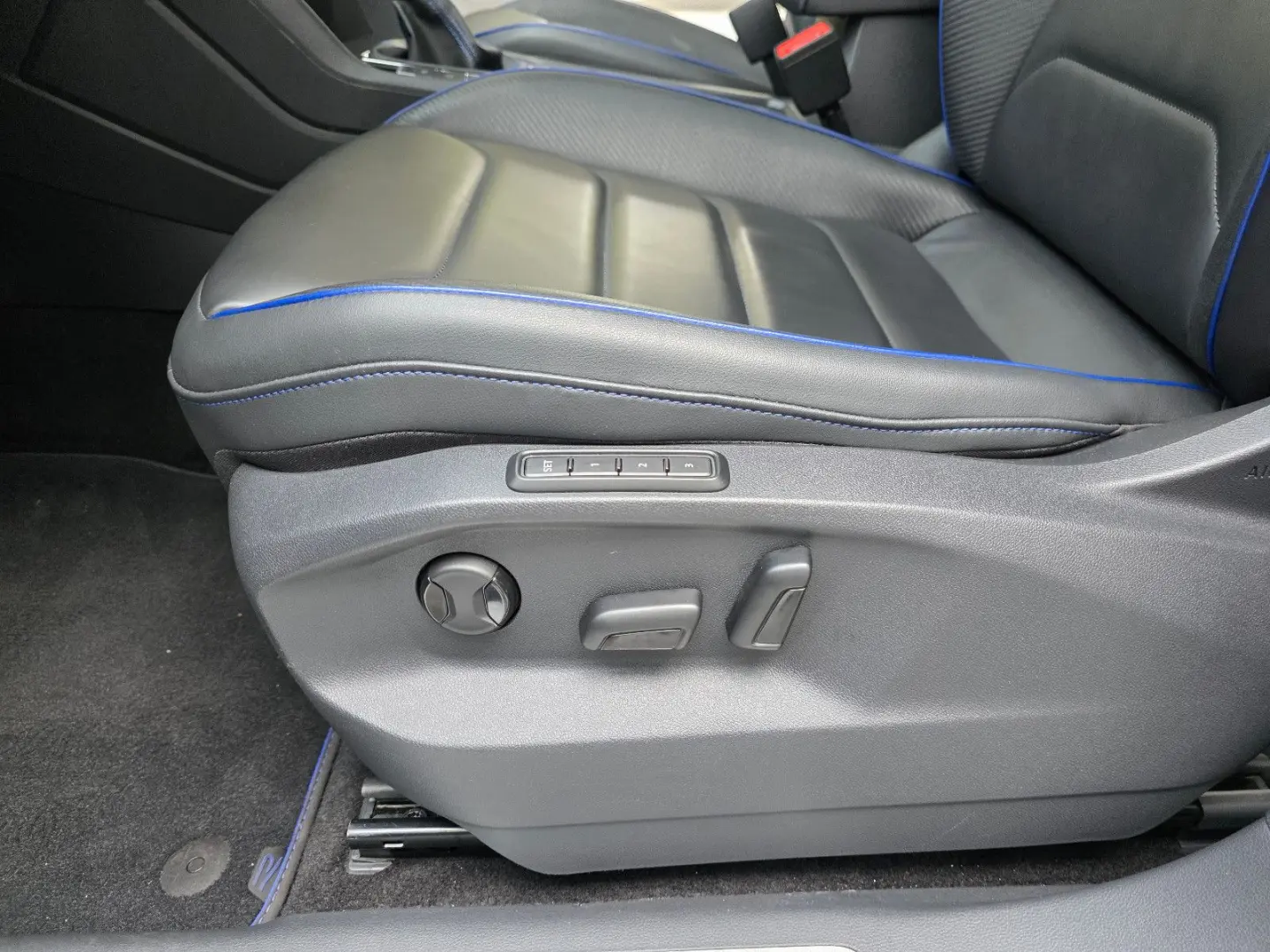 Volkswagen Tiguan R 4Motion Panorama Harman/Kardon