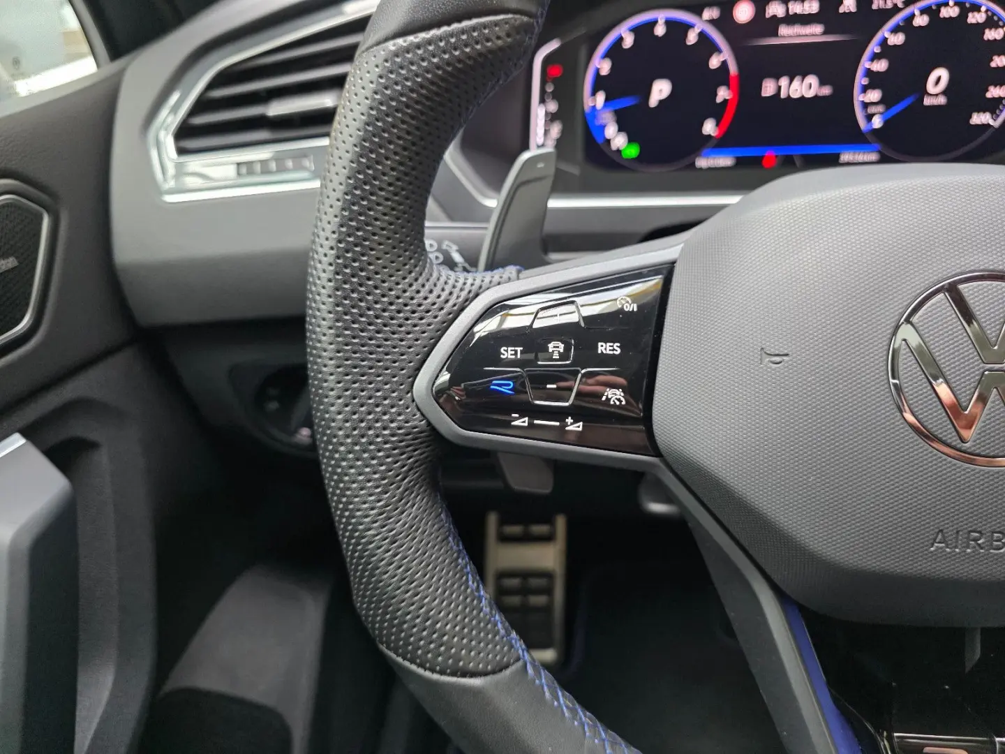 Volkswagen Tiguan R 4Motion Panorama Harman/Kardon