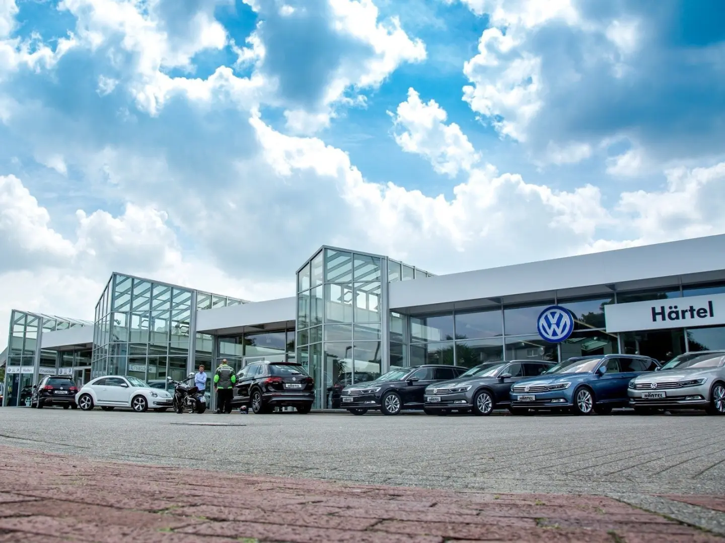 TOUAREG R EHYBRID 3.0 V6 TSI TIPTRONIC Bluetooth