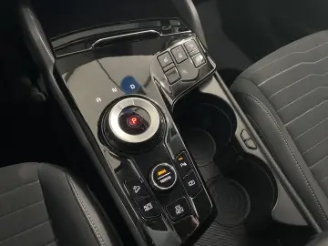 Sportage 1.6 T-GDI PHEV 4WD Vision Sports