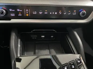 Sportage 1.6 T-GDI PHEV 4WD Vision Sports