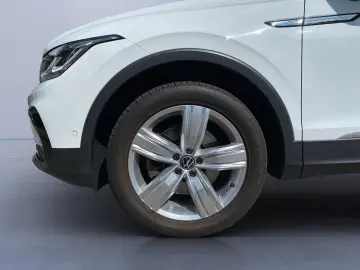 Volkswagen Tiguan ELEGANCE 2.0 TDI DSG 4MOTION