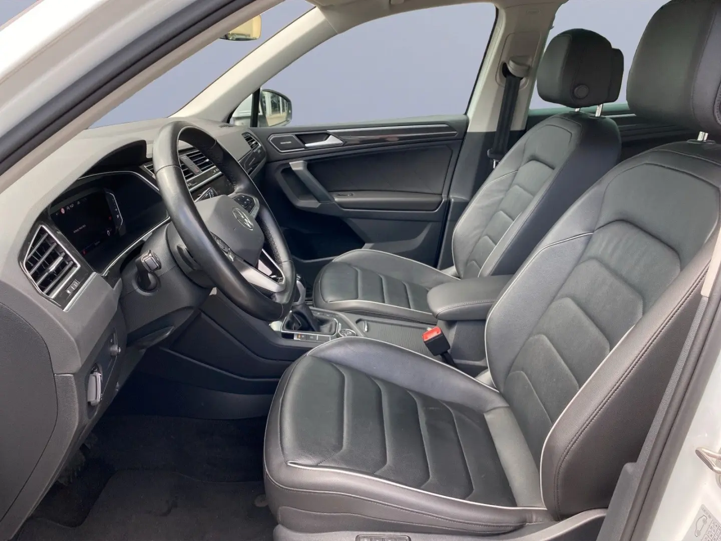 Volkswagen Tiguan ELEGANCE 2.0 TDI DSG 4MOTION