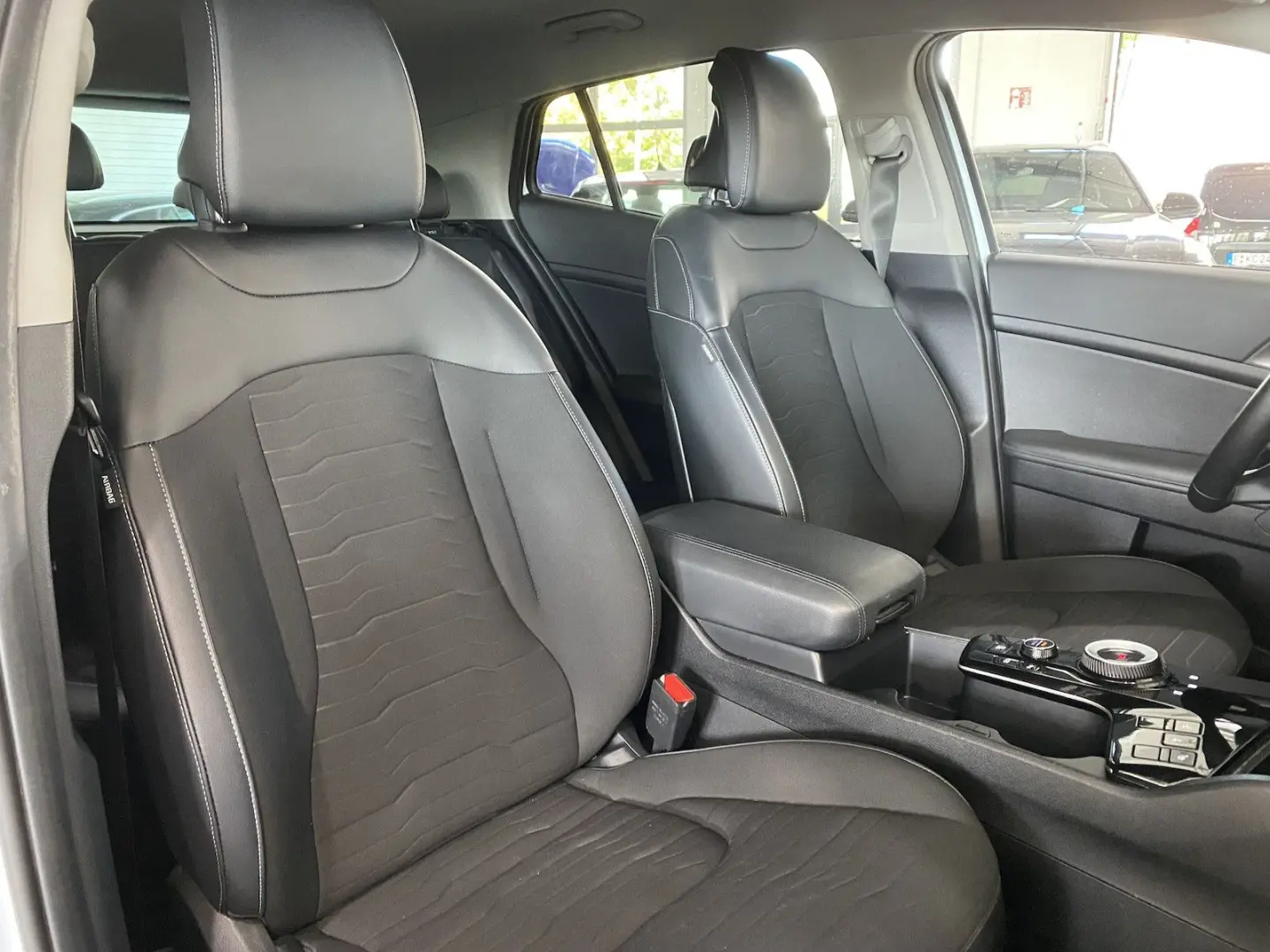 Sportage 1.6 T-GDI PHEV 4WD Vision Sports
