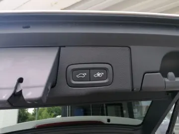 Volvo XC60 2.0 Inscription 197PS AWD Google-Nav