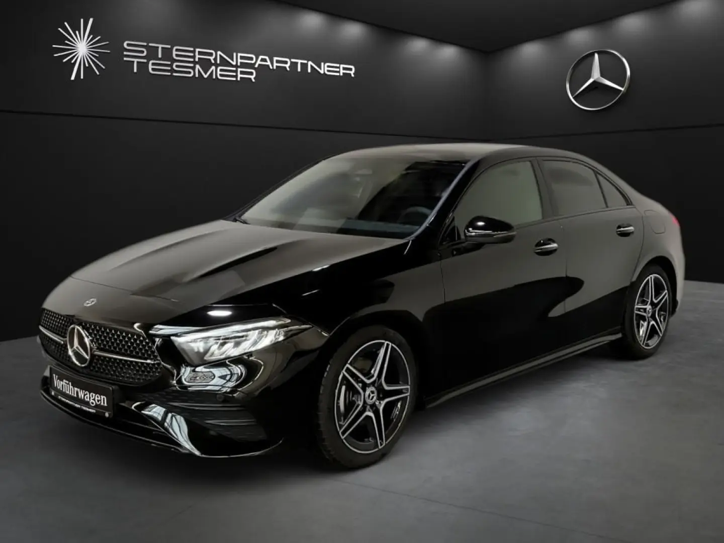 A 180 Limousine AMG. Night-P, Kamera, Ambiente