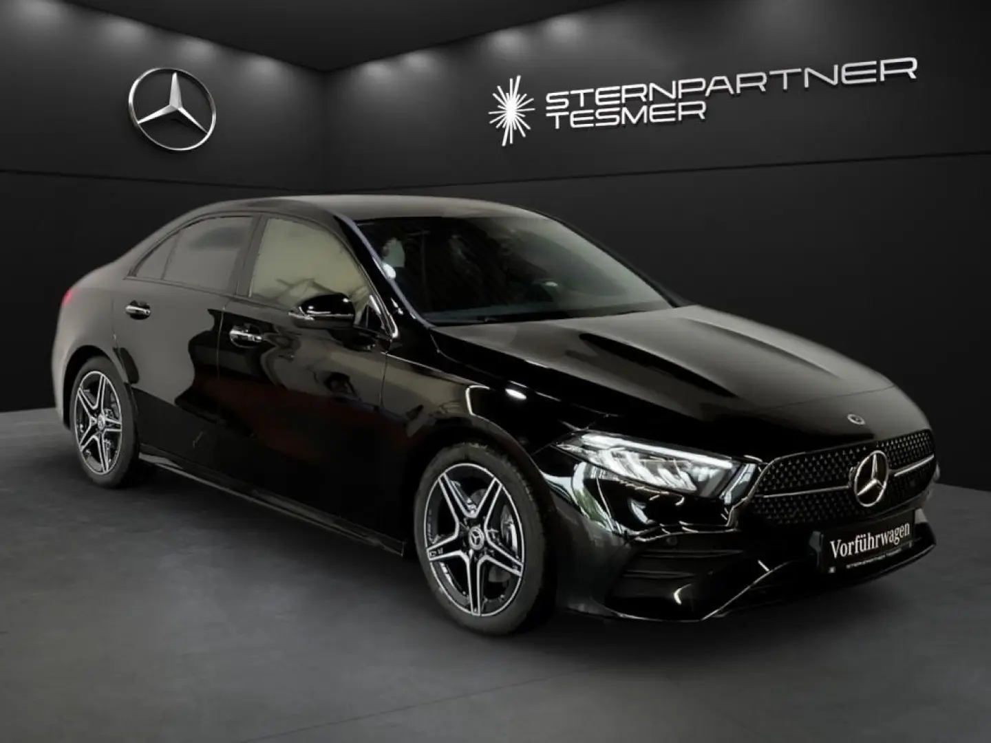 A 180 Limousine AMG. Night-P, Kamera, Ambiente