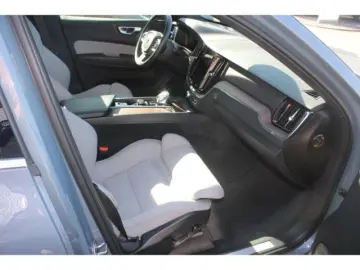 Volvo XC60 B5 Diesel AWD Inscription,ACC