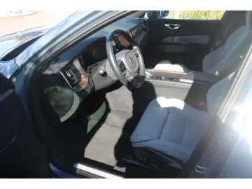 Volvo XC60 B5 Diesel AWD Inscription,ACC