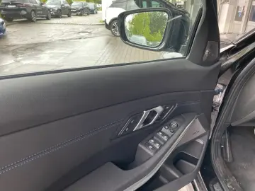 330i xDrive Lim. M Sport Pro HUD DA Pro H/K PA+