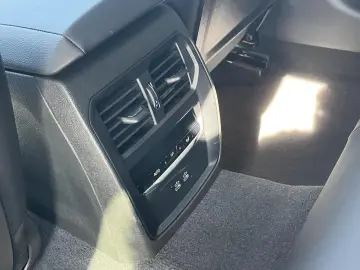 330i xDr.M Sport Pro HUD SurView ACC Glasd.HK19