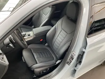 330i xDrive Lim- M Sport Pro HUD DA Prof. H/K ST