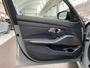 330i xDrive Lim- M Sport Pro HUD DA Prof. H/K ST