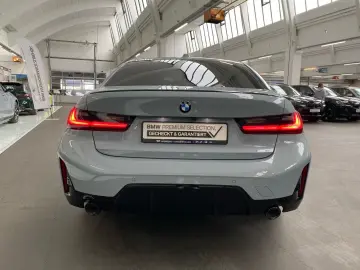 330i xDrive Lim- M Sport Pro HUD DA Prof. H/K ST