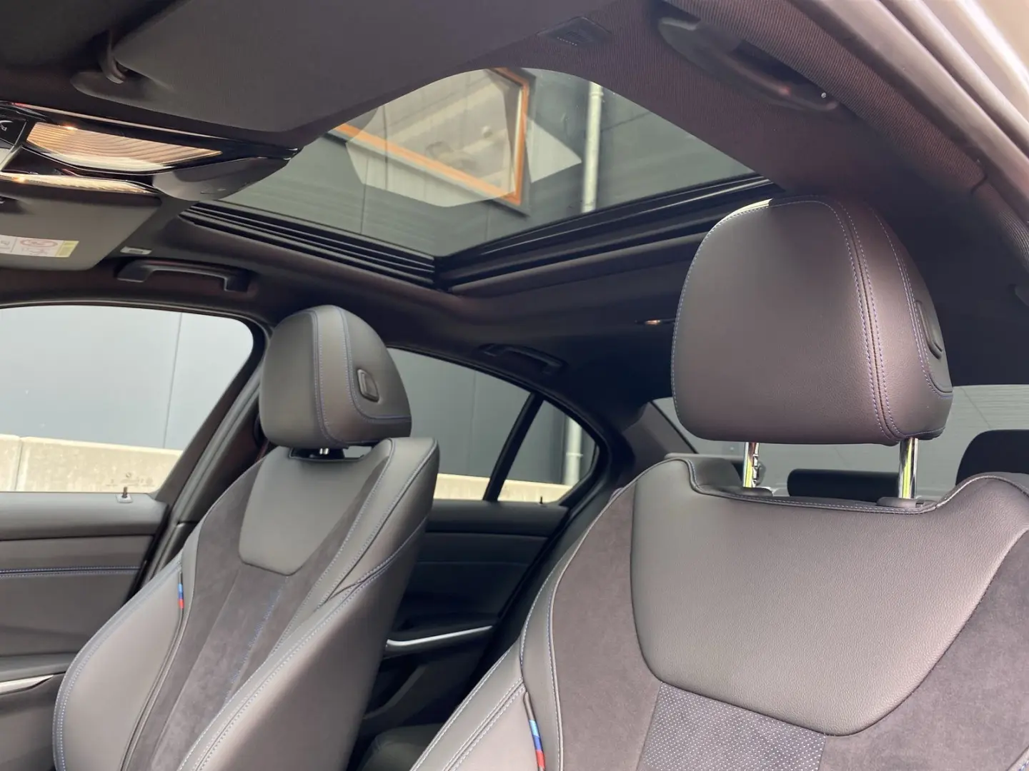 330i xDrive M Sport AHK/LED+/AKUSTIK/G-DACH/MEMO