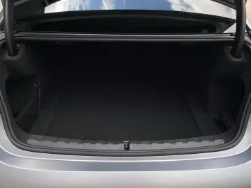 330i xDrive M Sport AHK/LED+/AKUSTIK/G-DACH/MEMO