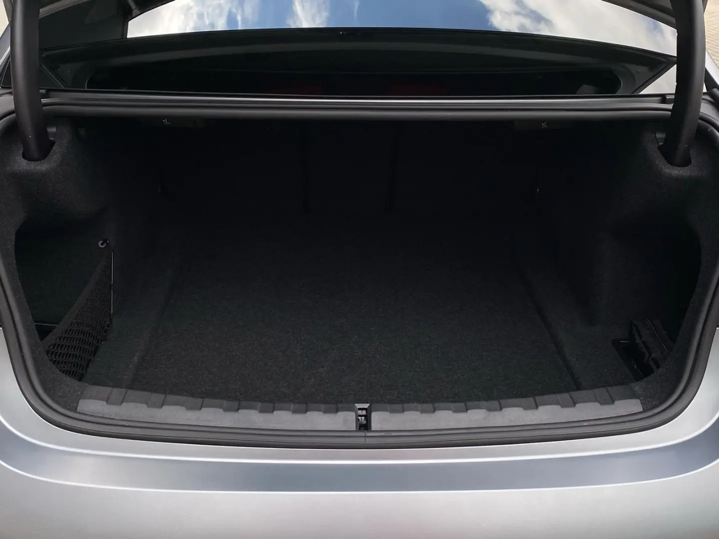 330i xDrive M Sport AHK/LED+/AKUSTIK/G-DACH/MEMO