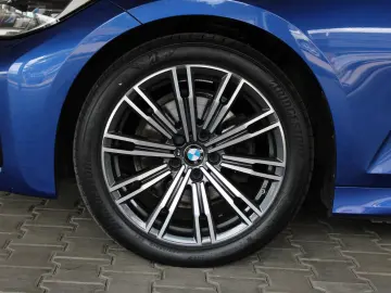 320d xDrive A M Sport HiFi