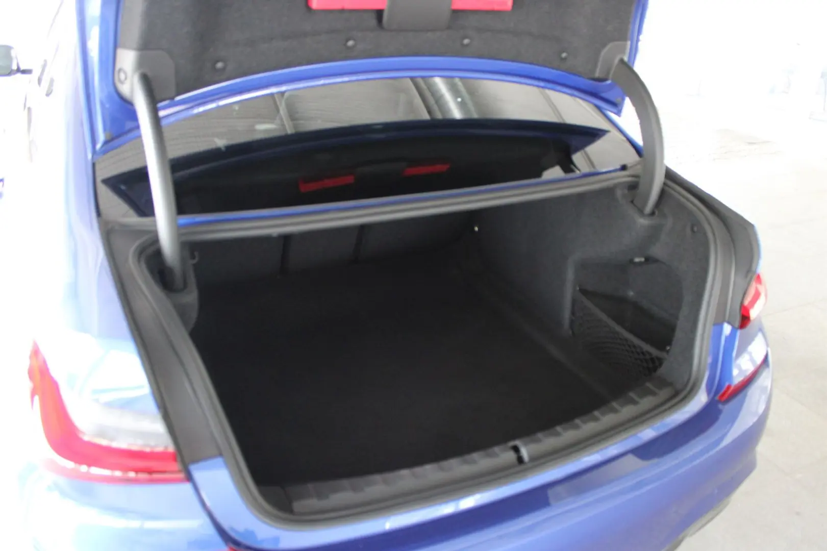 320d xDrive A M Sport HiFi