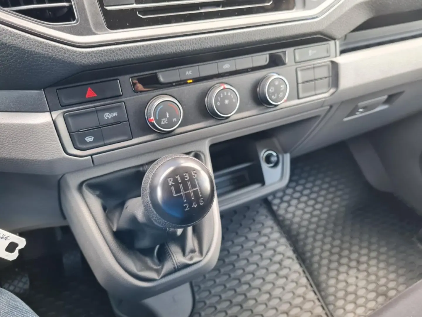 Crafter 35 Kühlkoffer Carrier Viento 300 Navi Ap
