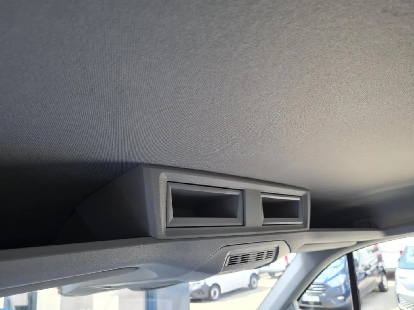 Crafter 35 Kühlkoffer Carrier Viento 300 Navi Ap