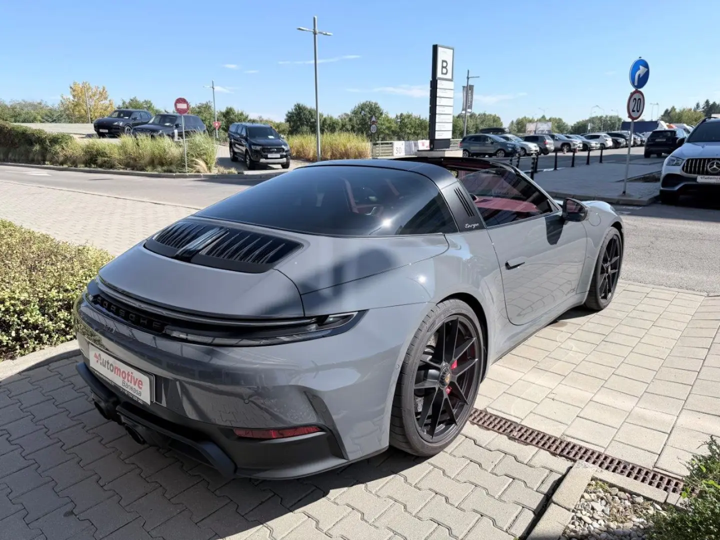 PORSCHE 992 911 TARGA 4GTS