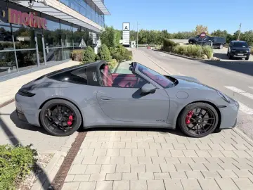 PORSCHE 992 911 TARGA 4GTS