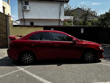 Mitsubishi Lancer