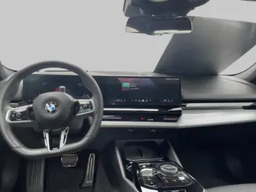 520 d Lim. M Sport LED Navi AHK HuD ACC Pano H/K