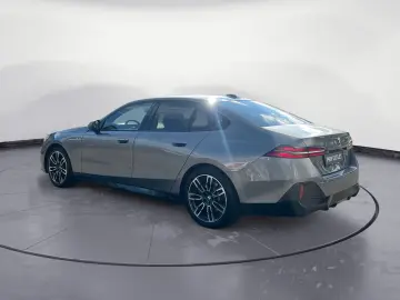 520d M Sportpaket Aktive Geschw. Komfortsitze mi