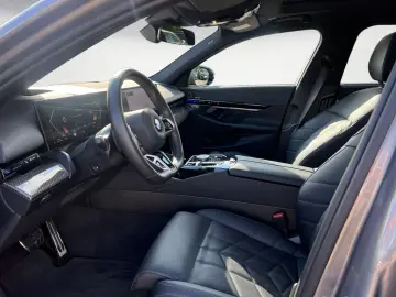 520d M Sportpaket Aktive Geschw. Komfortsitze mi