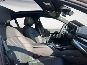 520d M Sportpaket Aktive Geschw. Komfortsitze mi