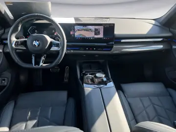 520d M Sportpaket Aktive Geschw. Komfortsitze mi