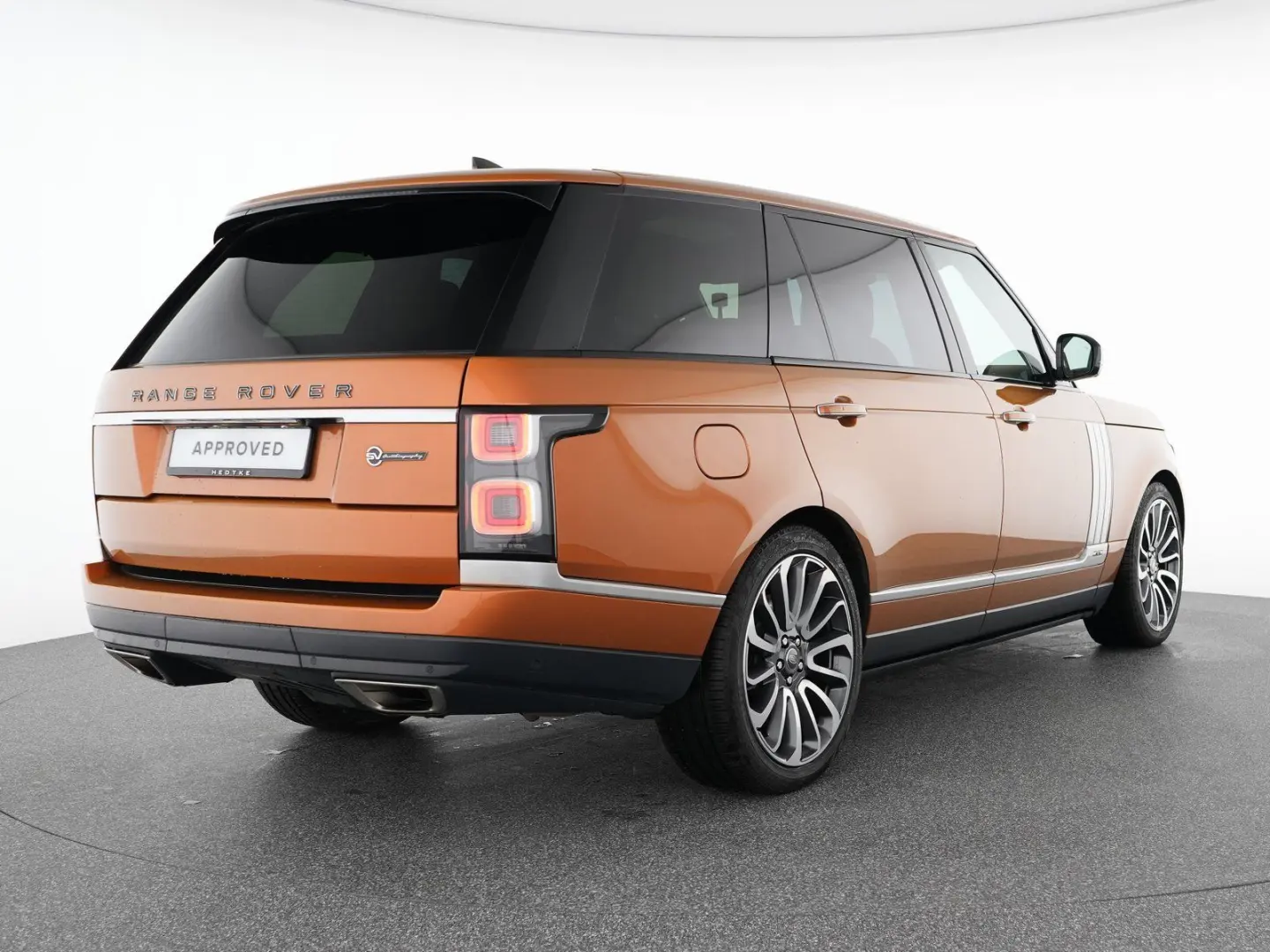 Land Rover Range Rover P565 SV Autobiography LWB 22