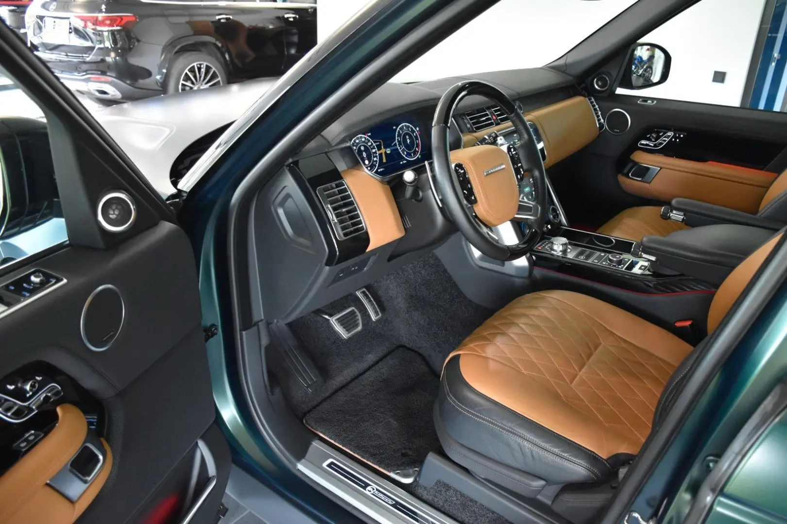 Land Rover Range Rover P565  SV Autobiography Dynamic