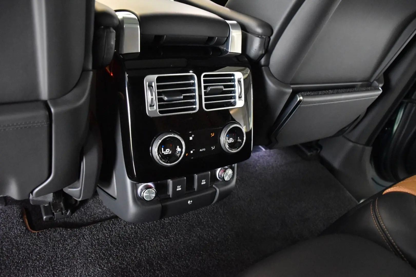 Land Rover Range Rover P565  SV Autobiography Dynamic