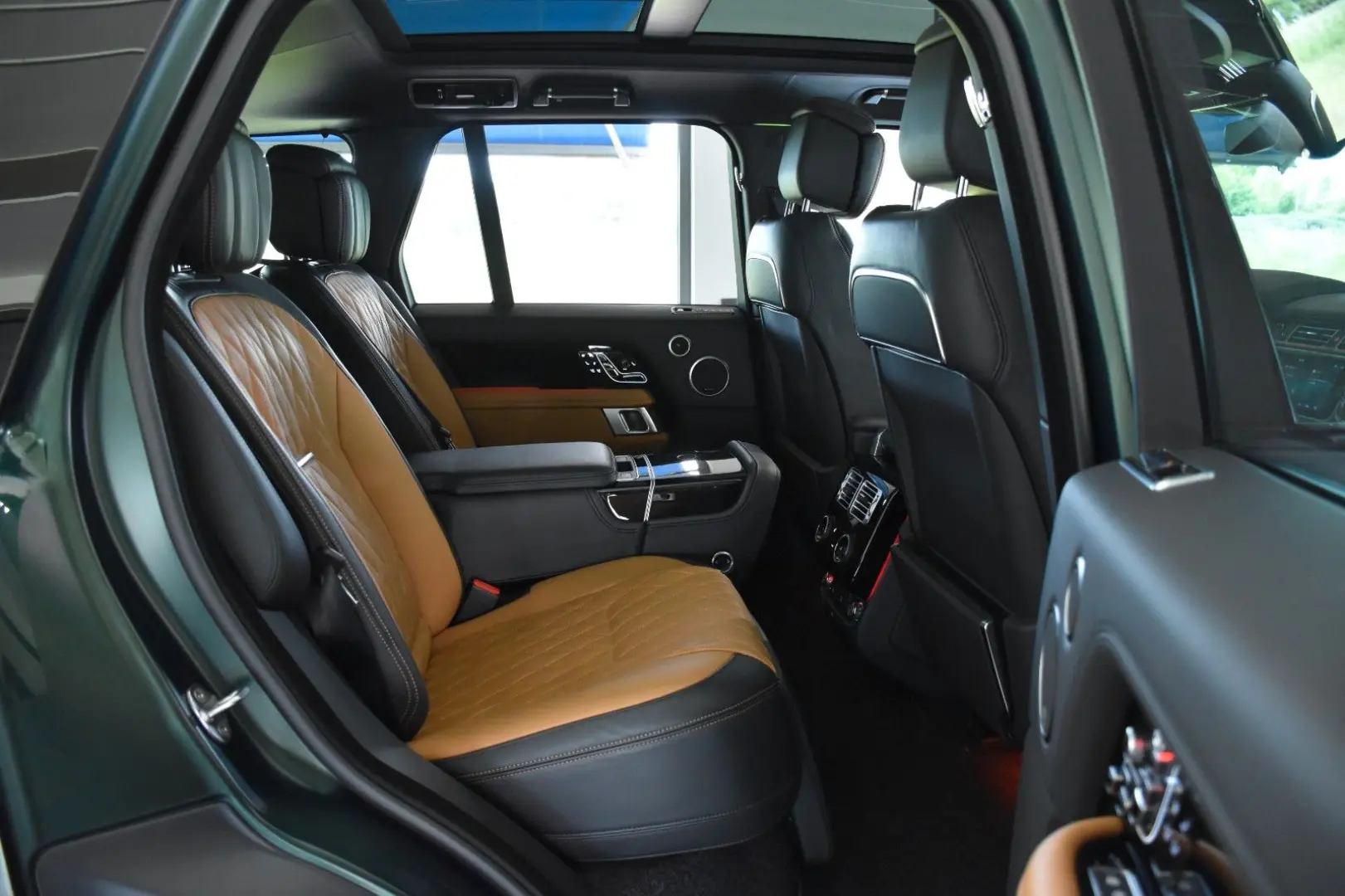 Land Rover Range Rover P565  SV Autobiography Dynamic