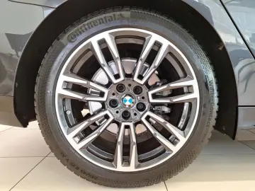 520i Limo M Sport ACC RFK LiCo+ KomfSi Adt.LED