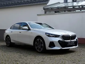 520i M Sport - HeadUp  360  CAM  H&K  NachtAss
