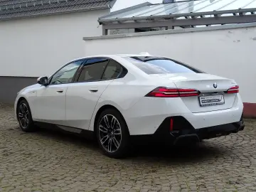 520i M Sport - HeadUp, 360° CAM, H&K, NachtAss