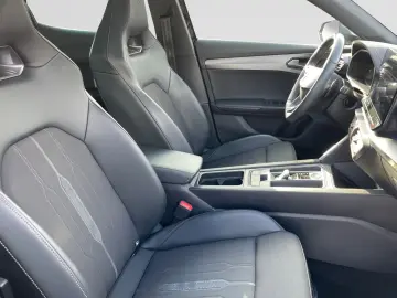 Formentor VZ 2.0 TSI DSG 4Drive Navi Panoramadac