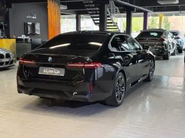 520i M Sport~PANO~LED~KAMERA 360°~HEAD-UP