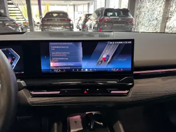 520i M Sport~PANO~LED~KAMERA 360°~HEAD-UP
