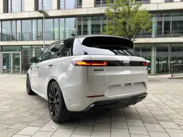 Land Rover Range Rover Sport/AUTOBIOGRAPHY/