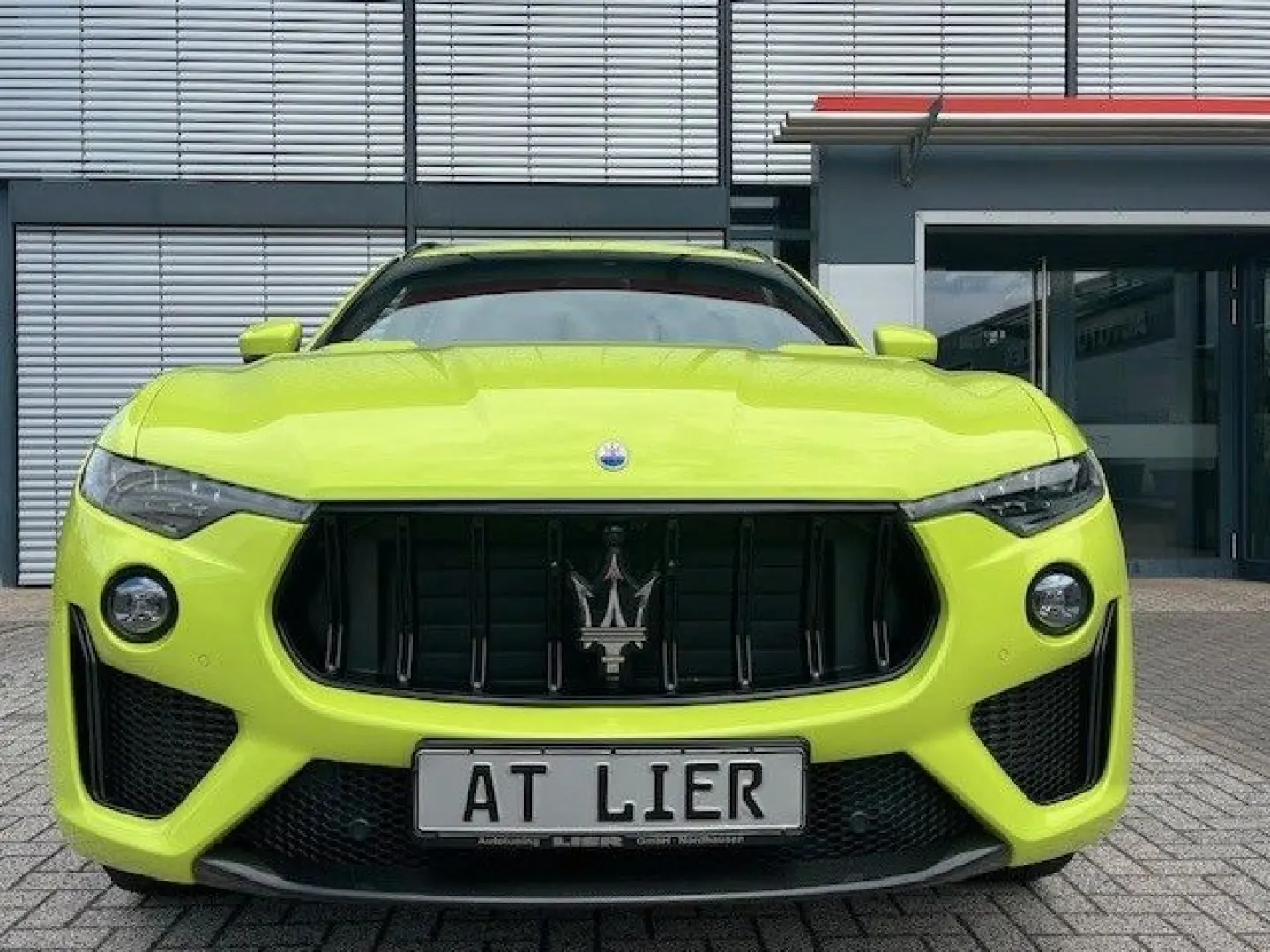 Maserati Levante 3.8 V8 Trofeo AWD HYPERGREEN CARBON