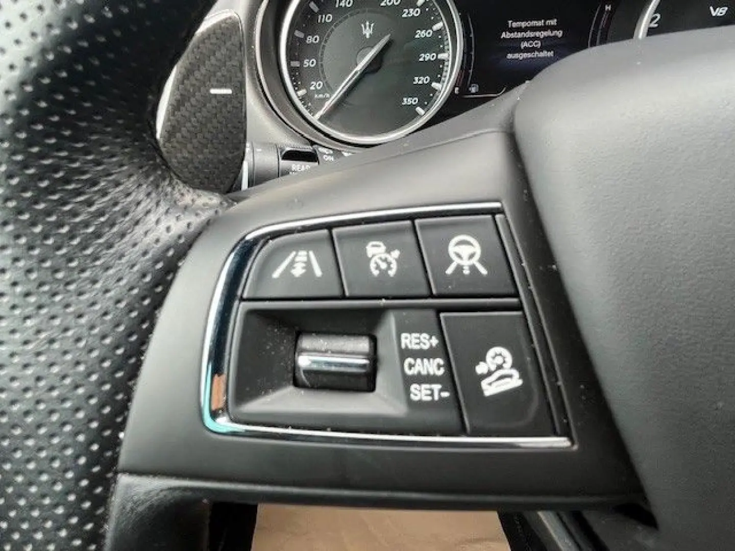 Maserati Levante 3.8 V8 Trofeo AWD HYPERGREEN CARBON