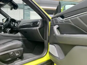Maserati Levante 3.8 V8 Trofeo AWD HYPERGREEN CARBON